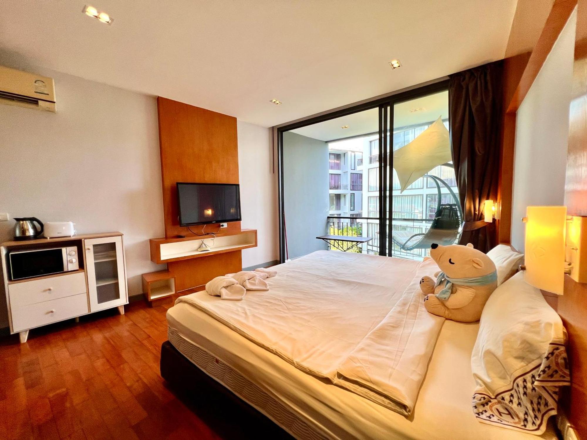 Icon Park Phuket Condo Esterno foto
